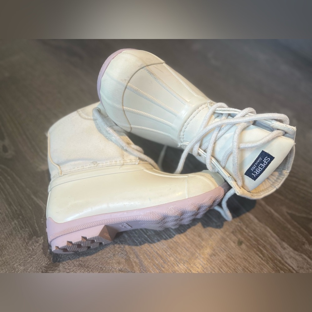 Sperry Kids Ivory and Light Pink Boots